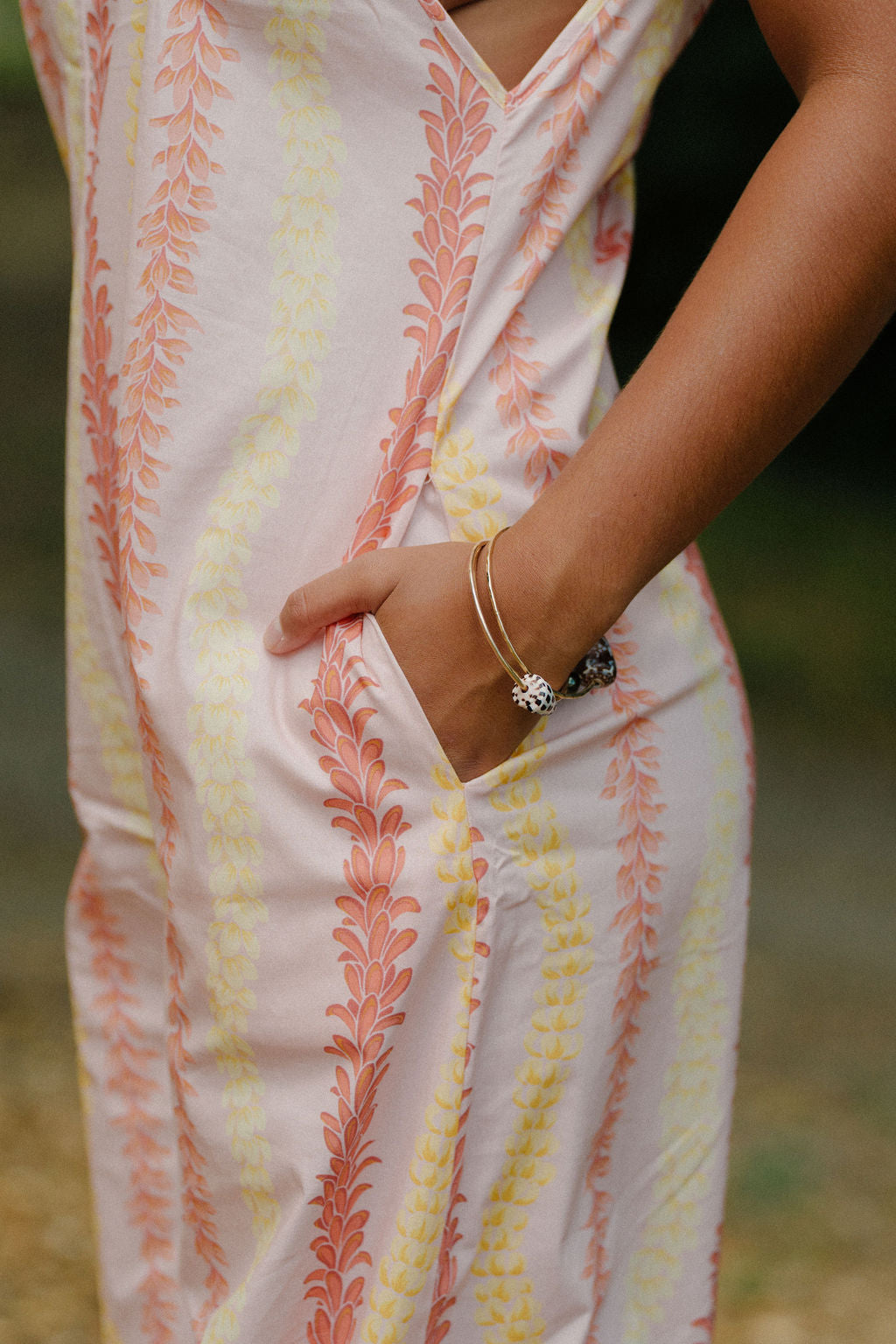 Hali'a Aloha in Noe Jumper Blush