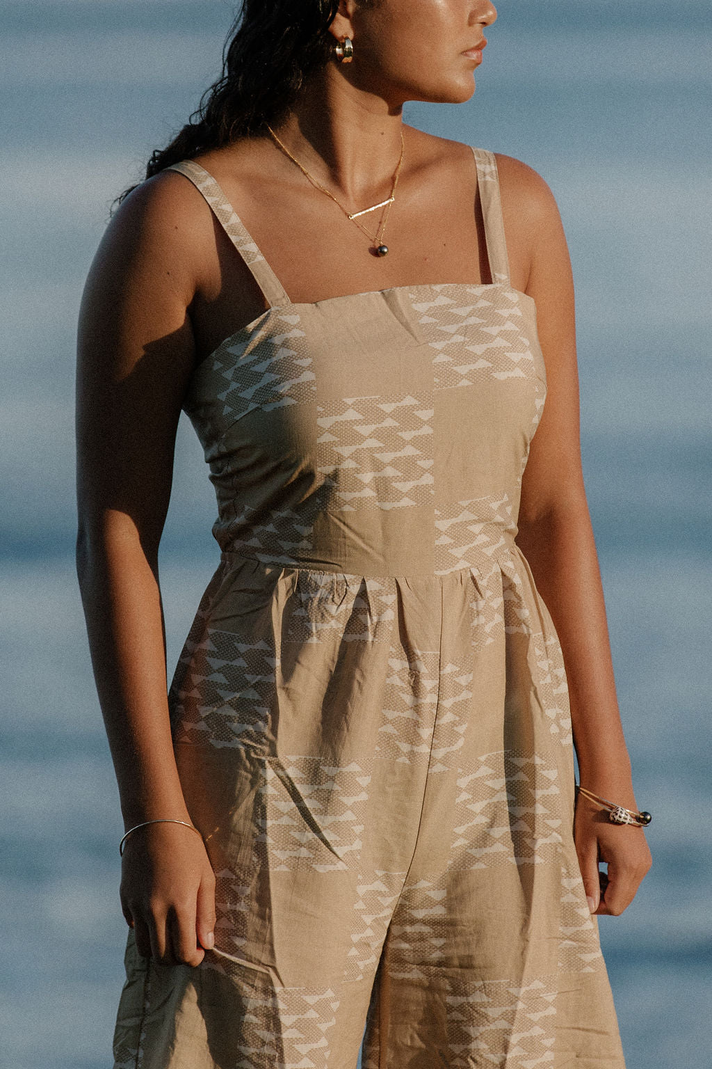 Unahi Wai in Kukui Jumper