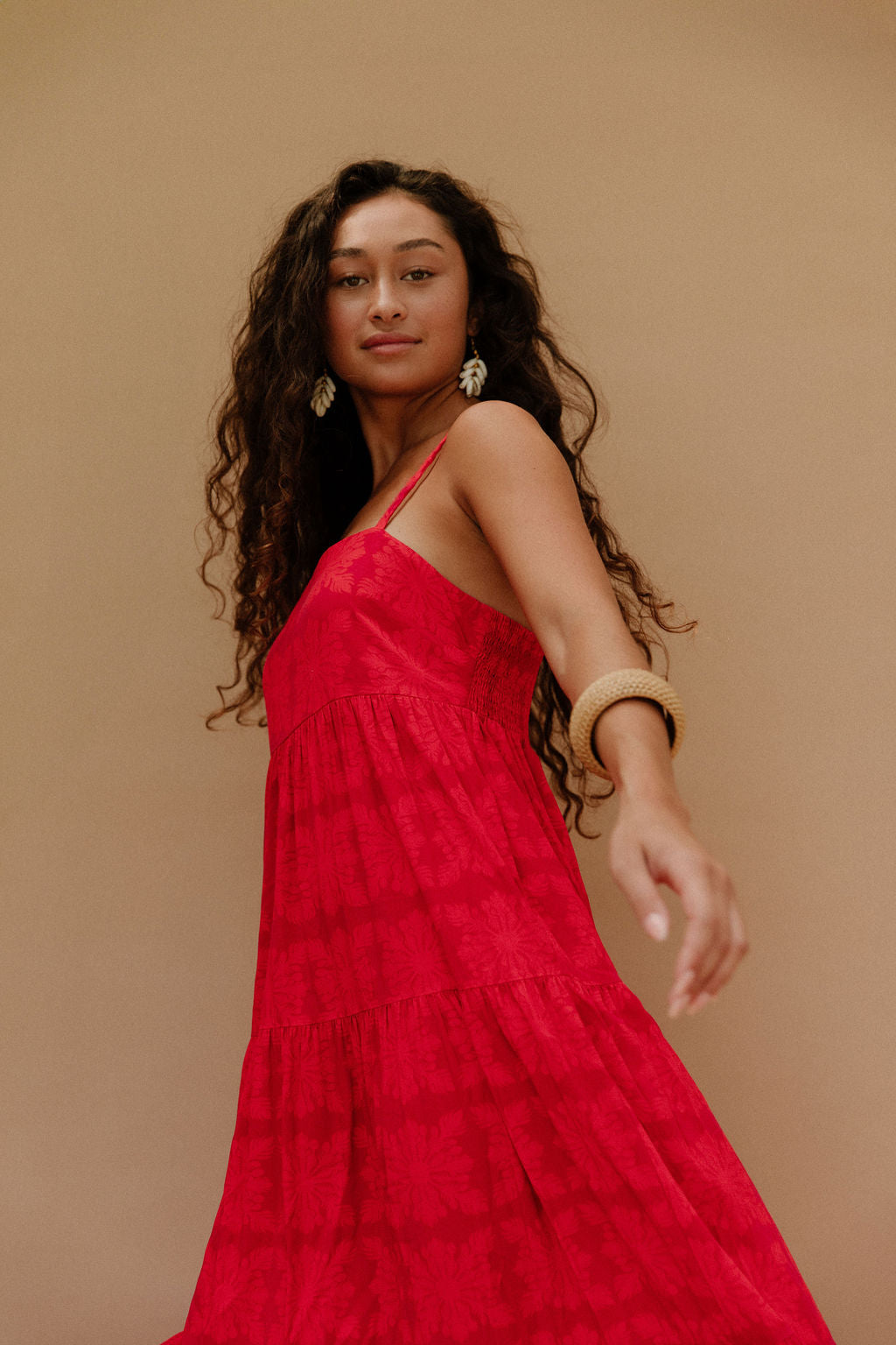 'Ulu Kapa Kuiki in Destinee Maxi Dress