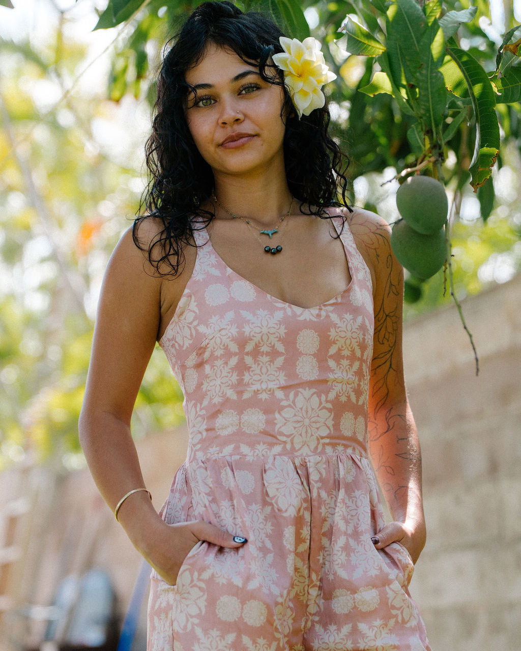 Lahaina Gold in Kukui Jumper