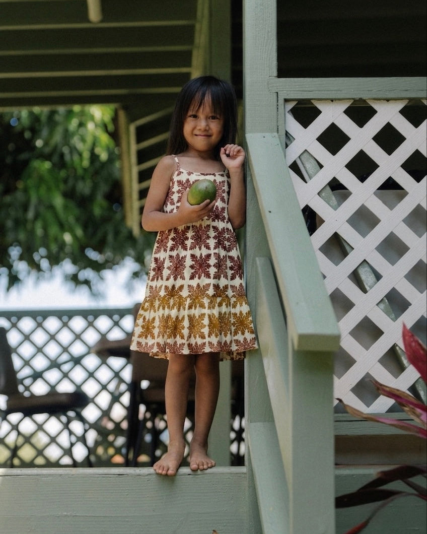 ʻUlu Kapa Kuiki Sunset in Kaiya Dress (Keiki)