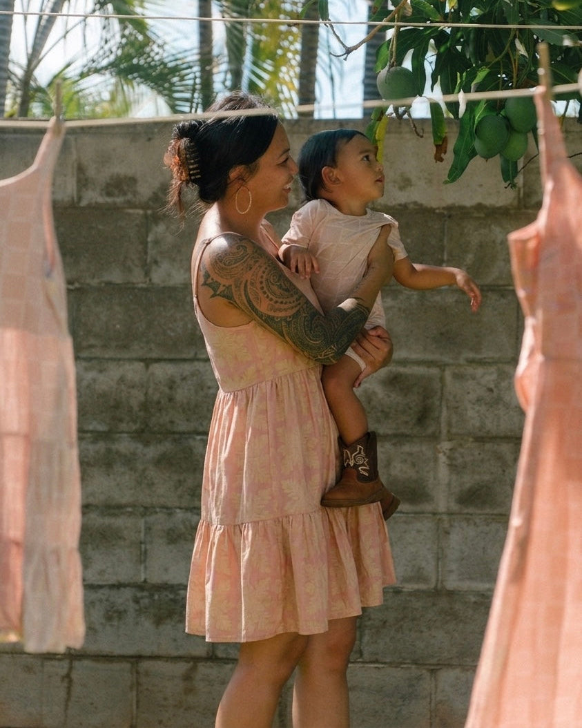 ʻUlu Kapa Kuiki Sunrise in Auliʻi Dress